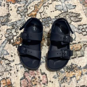 Kid footbed sandals